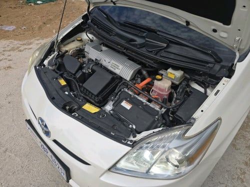 Prius 010 option 4 solla លក់