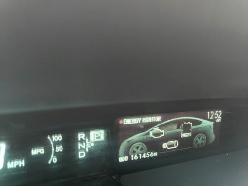Prius 012 Options 3 16មុឺនម៉ាយហ្សុីន ខាងក្នុងសទឹកដោះគោ សំបកកង់Pirelliថ្មីទាំង4