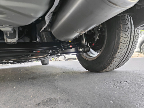 Prius 012 Options 3 16មុឺនម៉ាយហ្សុីន ខាងក្នុងសទឹកដោះគោ សំបកកង់Pirelliថ្មីទាំង4