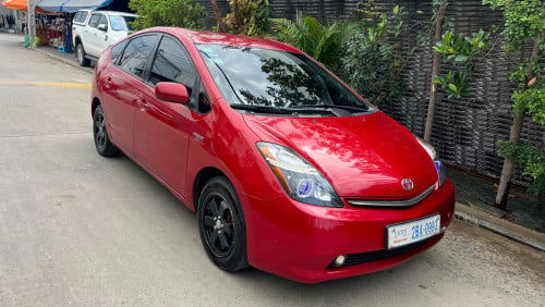 Prius 07 Full ក្នុងលឿង​ សាង​85,00$ មេមេ​ ឡានស្អាត​