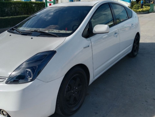 PRIUS 2005 For Rent /出租