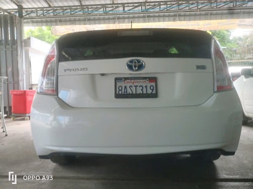 Prius015 ឡានខ្ចៅខ្ចង់ថ្មីអត់បុកអត់ប៉ះអត់ច្រេះអាគុយABSនៅដំណើរការល្អឡានរៀបចំរួចហើយ