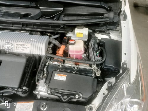 Prius015 ឡានខ្ចៅខ្ចង់ថ្មីអត់បុកអត់ប៉ះអត់ច្រេះអាគុយABSនៅដំណើរការល្អឡានរៀបចំរួចហើយ
