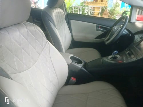 Prius015 ឡានខ្ចៅខ្ចង់ថ្មីអត់បុកអត់ប៉ះអត់ច្រេះអាគុយABSនៅដំណើរការល្អឡានរៀបចំរួចហើយ
