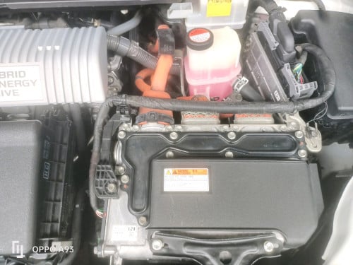 Prius015 ឡានខ្ចៅខ្ចង់ថ្មីអត់បុកអត់ប៉ះអត់ច្រេះអាគុយABSនៅដំណើរការល្អឡានរៀបចំរួចហើយ