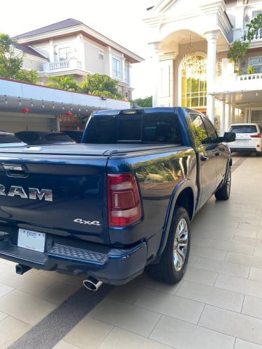 RAM 1500 LONGHORN