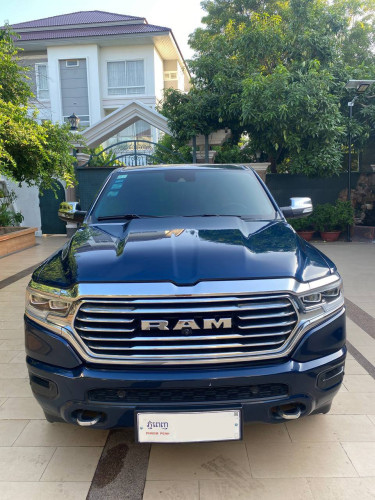 RAM 1500 LONGHORN