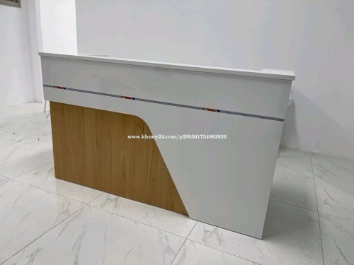 Receptionist Table