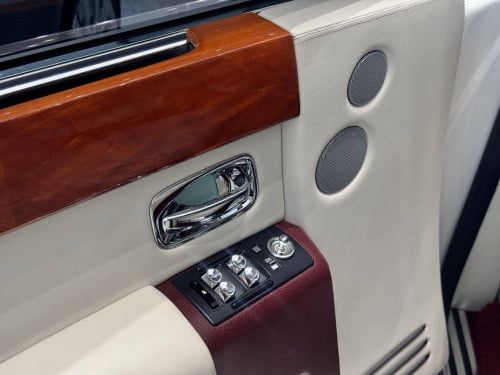 ROLLS ROYCE PHANTOM 2014 Plate 2222 ម្ចាស់ដើមឡានជិះអត់ឈឺក្បាល