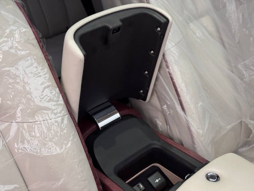 ROLLS ROYCE PHANTOM 2014 Plate 2222 ម្ចាស់ដើមឡានជិះអត់ឈឺក្បាល