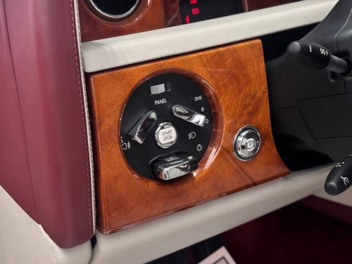 ROLLS ROYCE PHANTOM 2014 Plate 2222 ម្ចាស់ដើមឡានជិះអត់ឈឺក្បាល