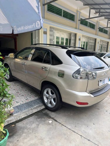 RX330ឆ្នាំ05ប៉ុង1មហានៅប្រើថែ