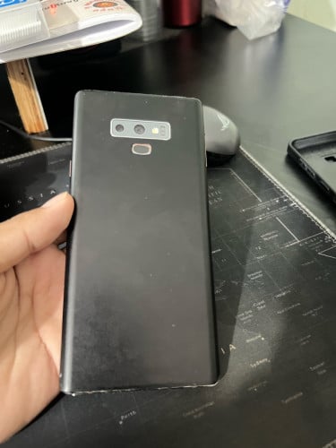 Samsung Note 9 ស្លេកអេក្រង់ដូចរូប