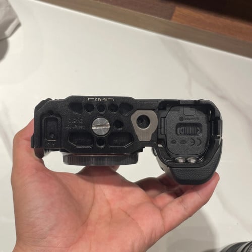 Sony zv e10 body good condition