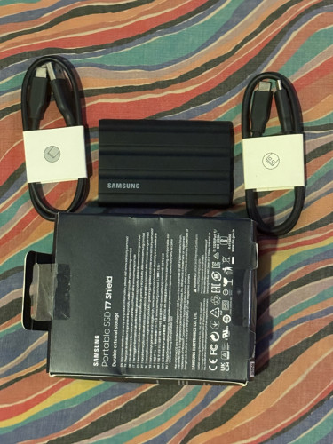 SSD Samsung T7 shield 2TB
