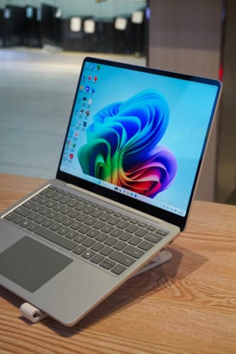 Surface Laptop 13 Copilot+PC