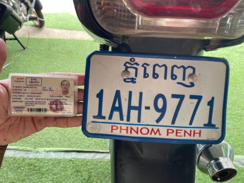 suzuki viva 110cc 08មានពន្ធកាតគ្រីត្រឹមត្រូវ ម៉ាស៊ីនតាន់ ដៃជើងសាណុំសុីន500$ បង់រំលស់បាន