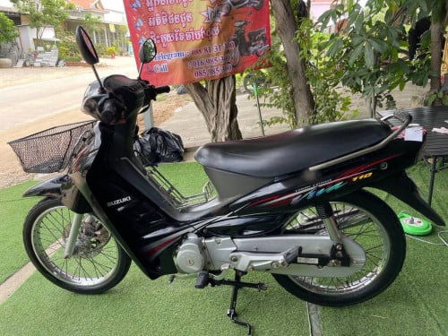 suzuki viva 110cc 08មានពន្ធកាតគ្រីត្រឹមត្រូវ ម៉ាស៊ីនតាន់ ដៃជើងសាណុំសុីន500$ បង់រំលស់បាន