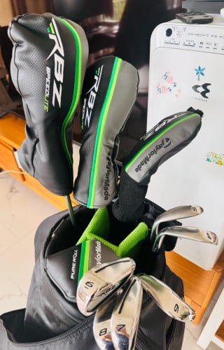 Taylormade golf clubs set
