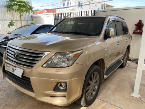 Toyota 570 2011