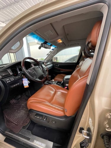 Toyota 570 2011