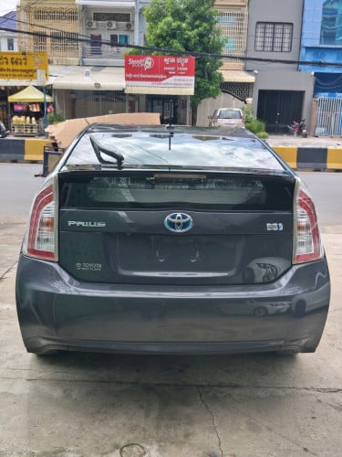 Toyota Prius 2014 Option 3