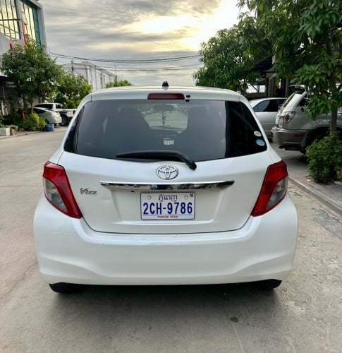 Toyota vitz 011 ស្មាតឃី ឡានថ្មីណាស់ ម្ចាស់ដើម