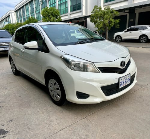 Toyota vitz 011 ស្មាតឃី ឡានថ្មីណាស់ ម្ចាស់ដើម