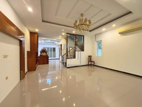 Twin Villa 4 Bedrooms for RENT near CIA FIRST International School_St.2004