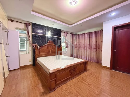 Twin Villa 4 Bedrooms for RENT near RATANA Plaza/Royal Phnom Penh Hospital