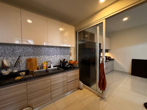 Twin Villa 4 Bedrooms For Sale At Peng Hout Beoung Snor.