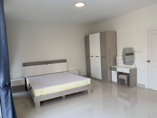 Twin villa for rent at Chipmong Landmark 271