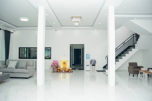 Villa 3 Bedrooms For Rent At SenSok Close to Aeon mall2 With Swimming Pool.