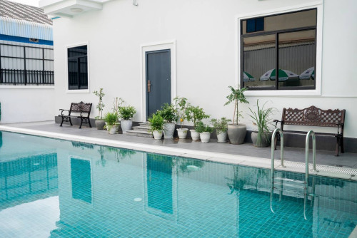 Villa 3 Bedrooms For Rent At SenSok Close to Aeon mall2 With Swimming Pool.