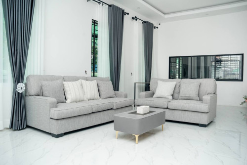 Villa 3 Bedrooms For Rent At SenSok Close to Aeon mall2 With Swimming Pool.