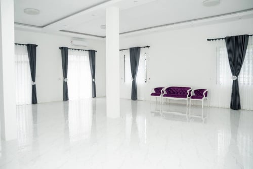 Villa 3 Bedrooms For Rent At SenSok Close to Aeon mall2 With Swimming Pool.