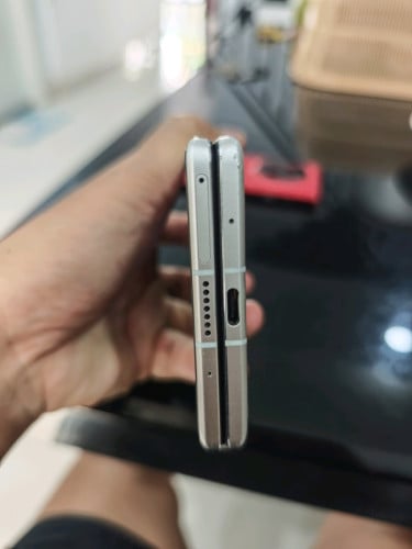 Vivo X Fold3 Pro 97% 16GB 512GB ខូចអេក្រក់ក្នុង