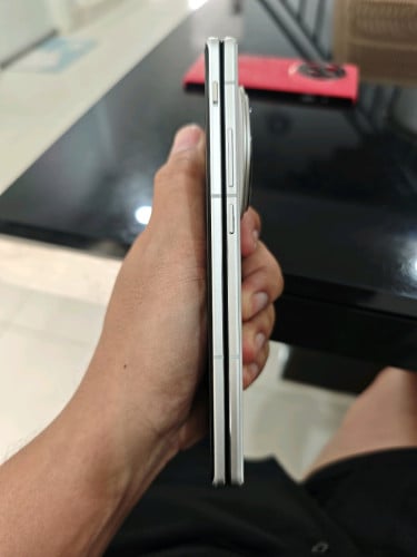 Vivo X Fold3 Pro 97% 16GB 512GB ខូចអេក្រក់ក្នុង