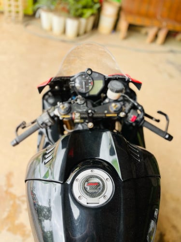 Yamaha R6 2017 មានពន្ធត្រឹមត្រូវ ម៉ូតូសុំនុំ តម្លៃសាង60តិច