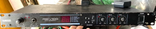 Yamaha Rev 100 Digital Reverb and Gate Cut for professional audio