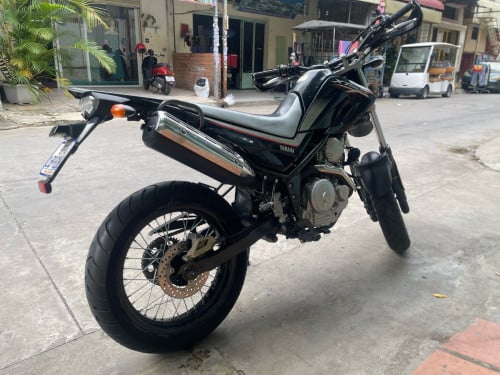 Yamaha Xt ឆ្នាំ 06 ម៉ូតូនៅស្អាតម៉ាសុីនសានុំស្អាត ទិញដាច់ក៍បានវៃដូរក៍បាន