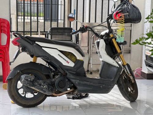 Zoomer X