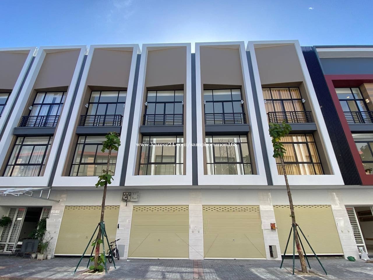 Shop house for rent