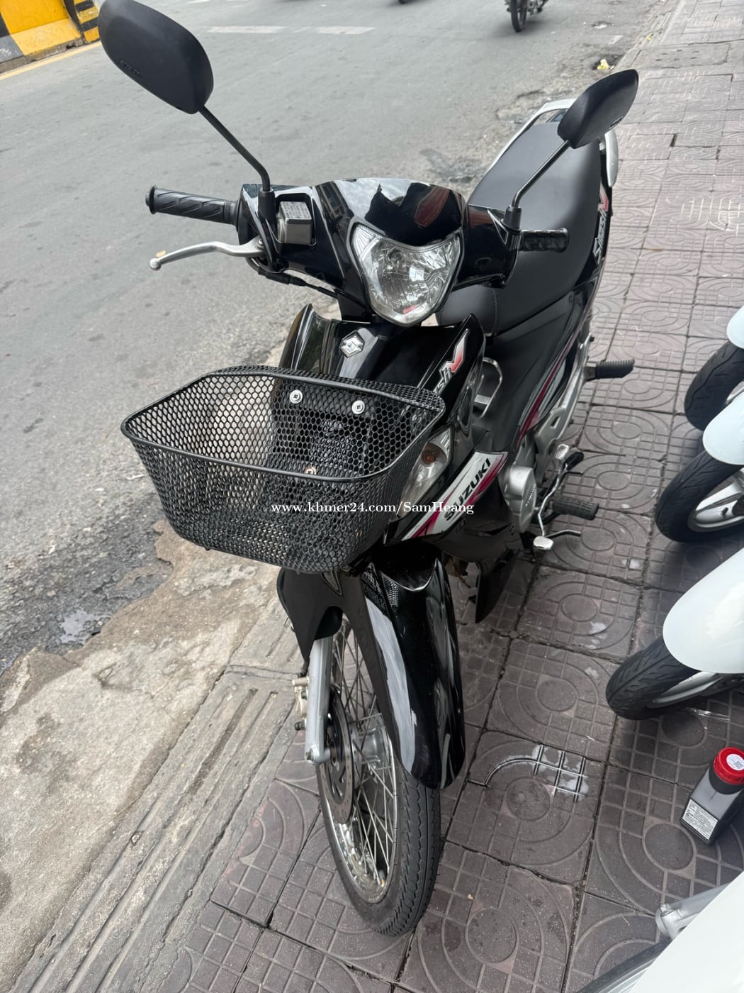 Suzuki smash