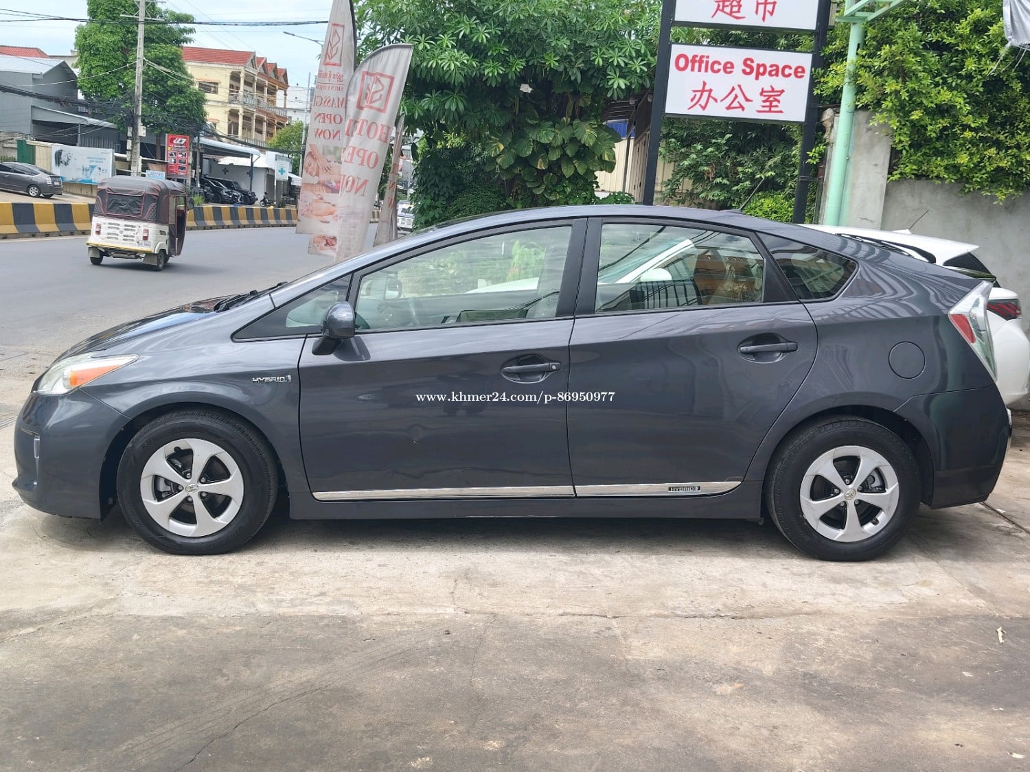 Toyota Prius 2014 Option 3