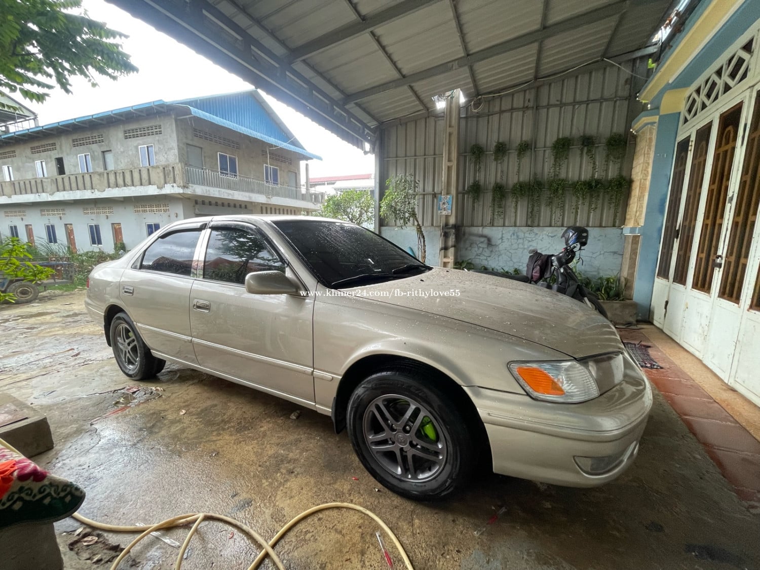 ត្រូវការលក់ឡានផ្ទាល់ខ្លួន
