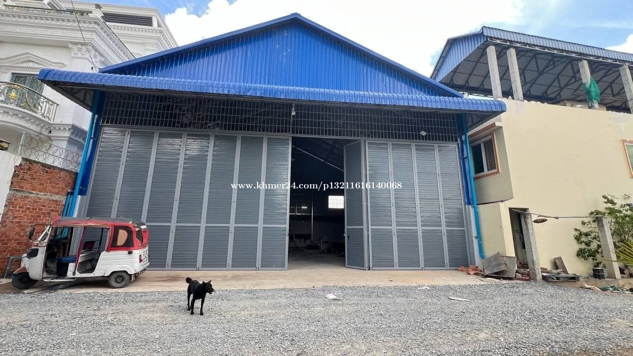 ឃ្លាំងសំរាប់ជួលនៅចំការដូង