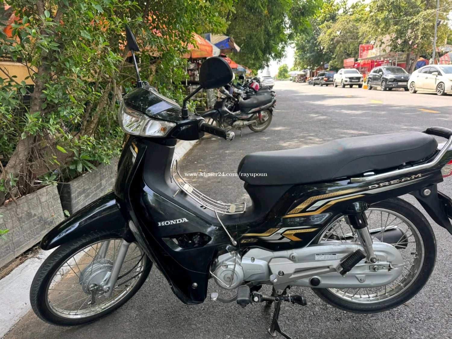 ម៉ូតូលក់