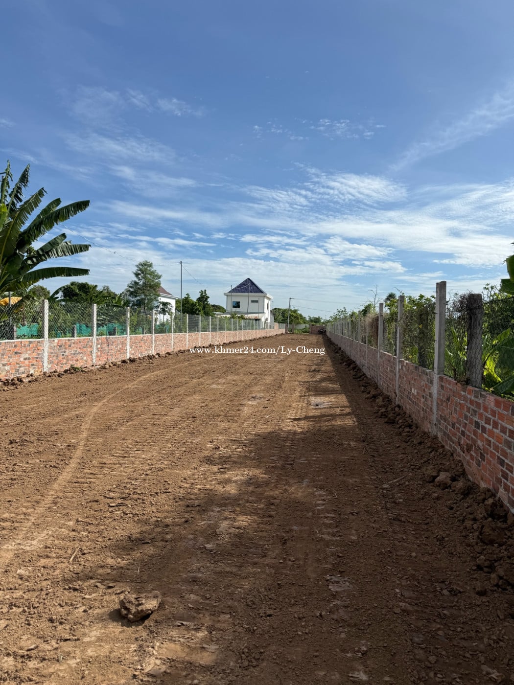 ដីលក់បន្ទាន់ប្លង់រឹង ទឹកតែ3%