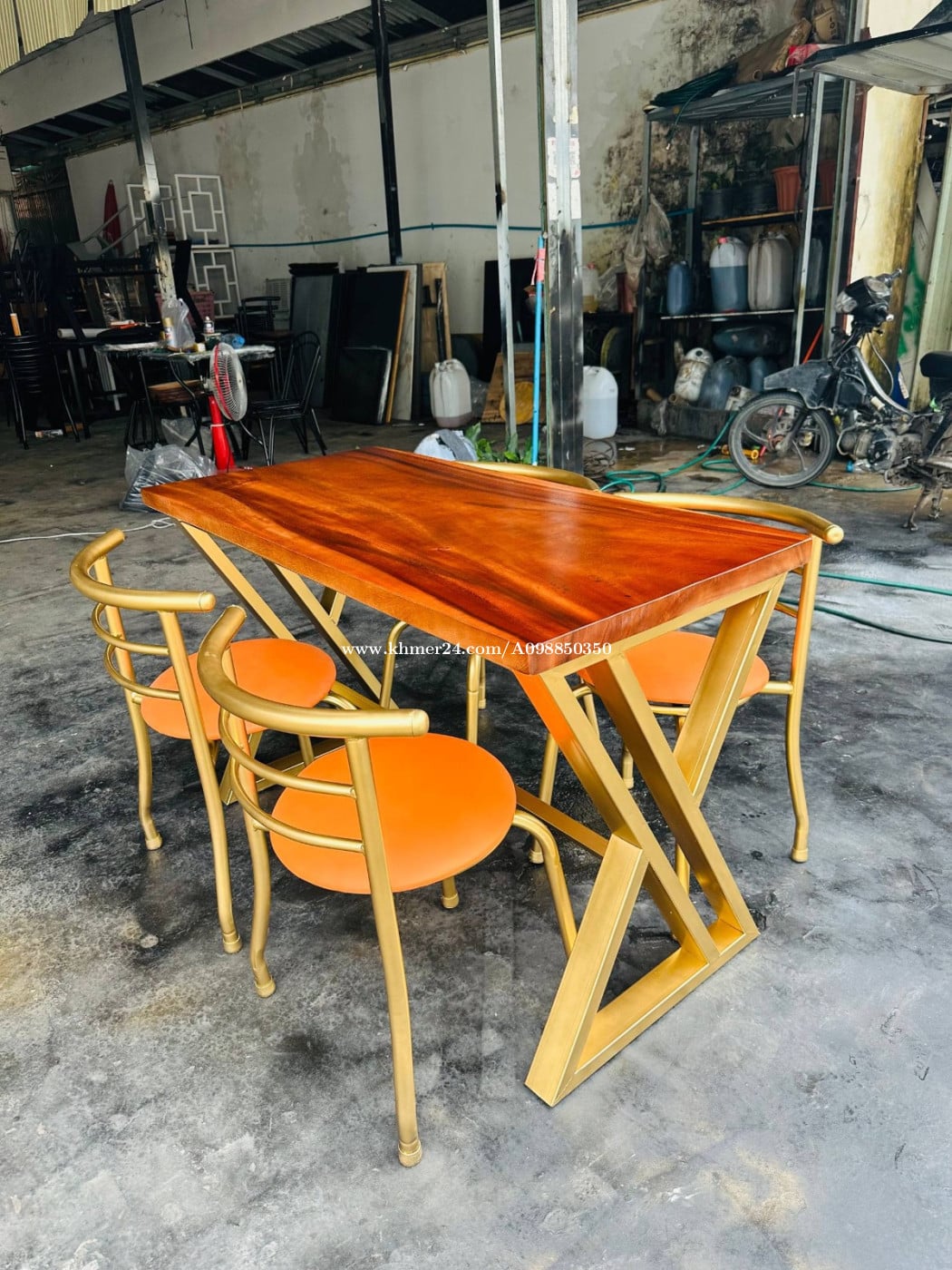 កៅអី តុ chairs and tables